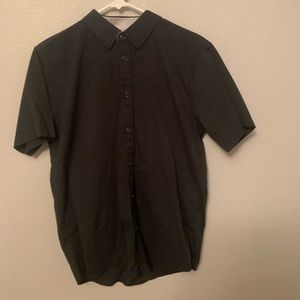 Shortsleeved Button down
